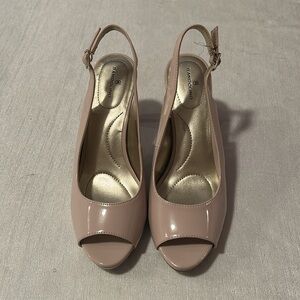 Bandolino Open Toed Strappy Pink Heels